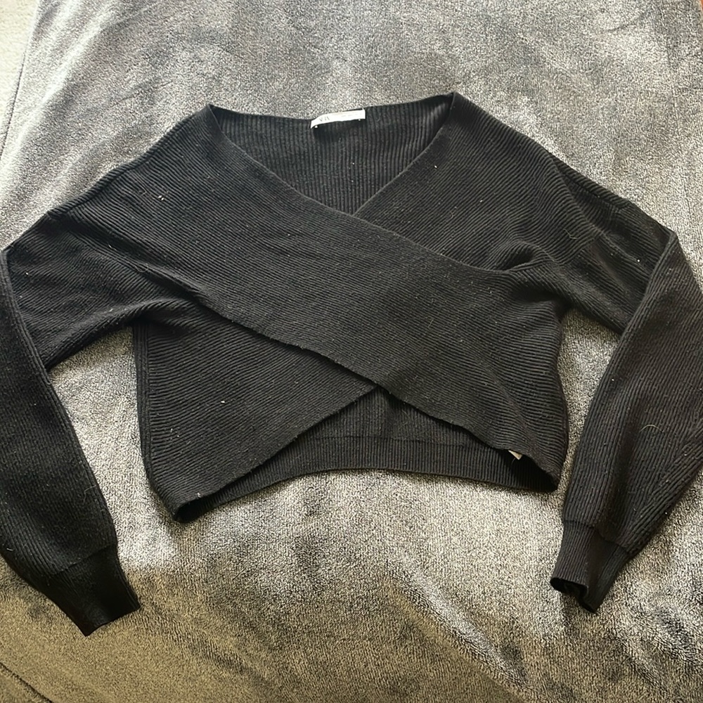 Zara Criss Cross Cropped Black Ribbed Sweater